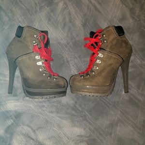 Womens High Heel Construction  Boot
